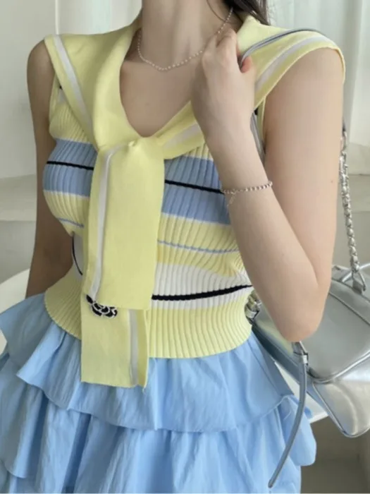 夏の新ネイビーカラーストライプノットレスノースリーブニットセーター女性の痩身デザイン韓国スタイルショート丈トップ