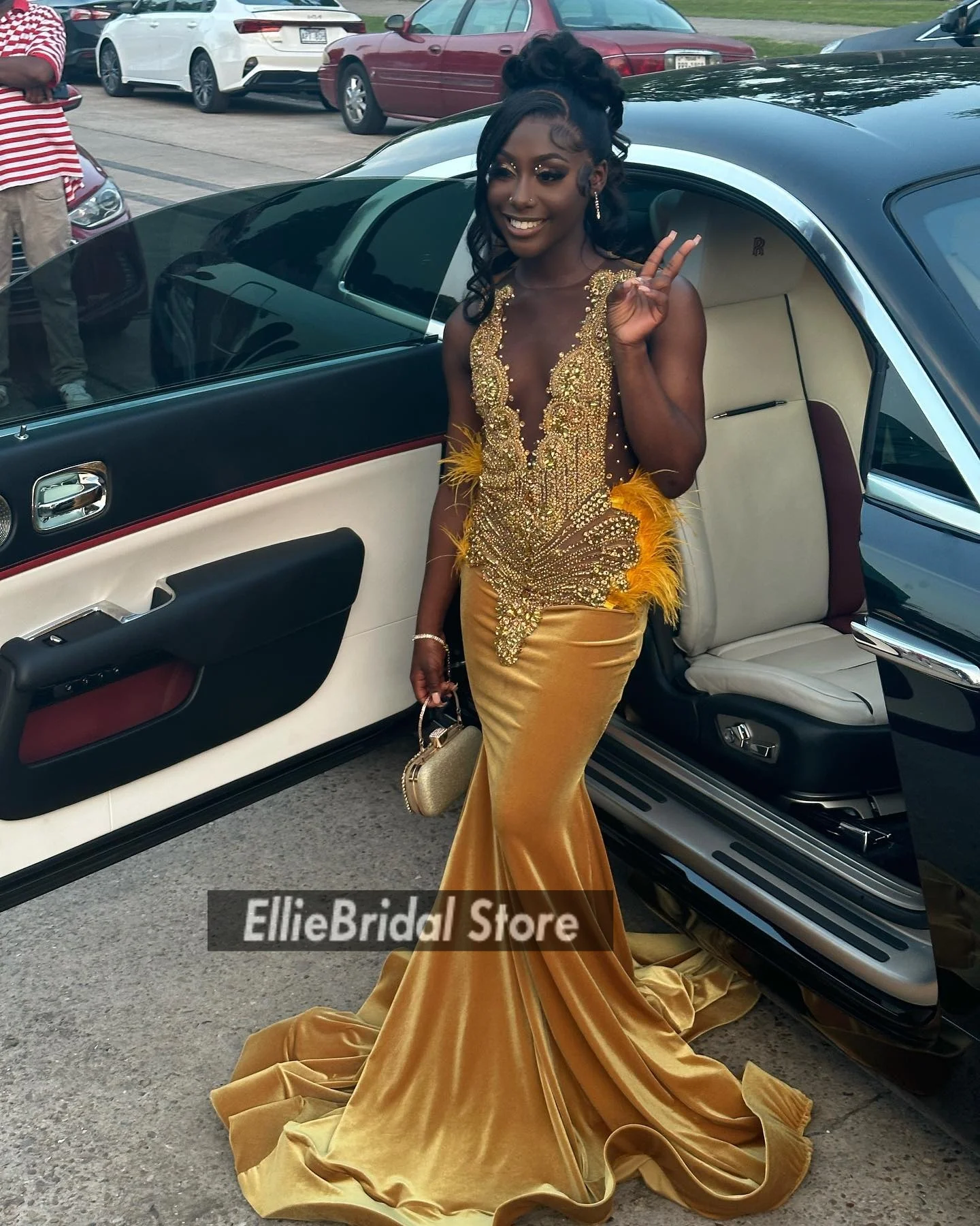 Gold Crystal Prom Dresses 2025 For Black Girl Elegant Mermaid Party Gowns Velvet Feathers vestidos de graduación Customized