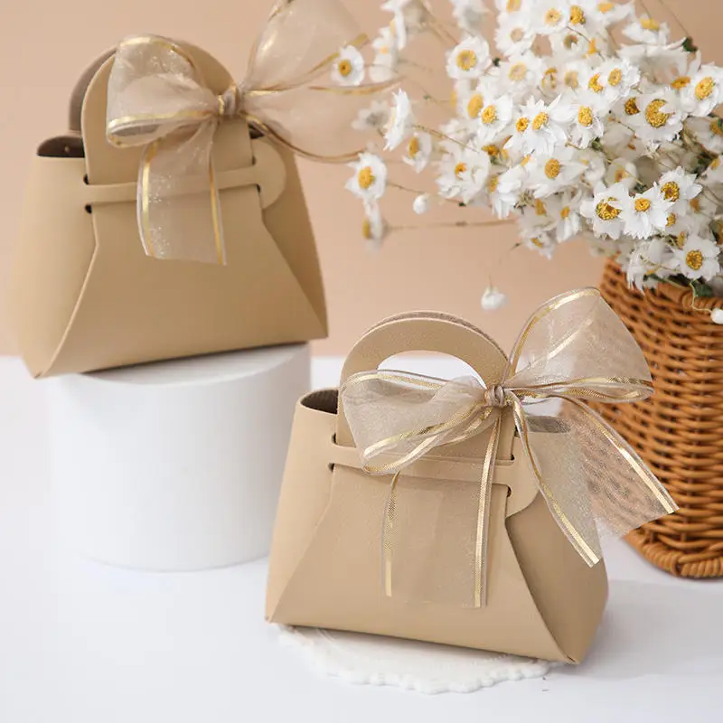 

Leather Hand Foldable Tote for Ladies Creative Gift Box Candy Packaging Baby Shower Party Supplies Wholesale