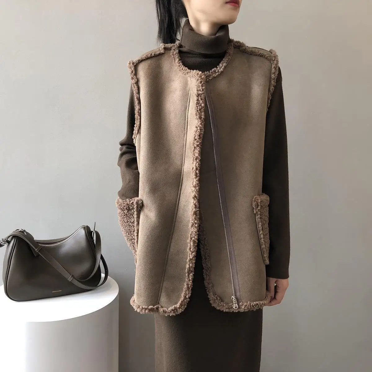 Fashion New Lambswool Vest for Women. Fur One Piece Undershirt. Outerwear. Loose Two Sides Wear. Shawl.