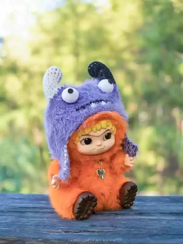 Wakuku fuzzy na moda diversão festa caixa cega bonito wakuku figura de ação caixa mistério bonito boneca saco pingente boneca surpresa saco presente brinquedo