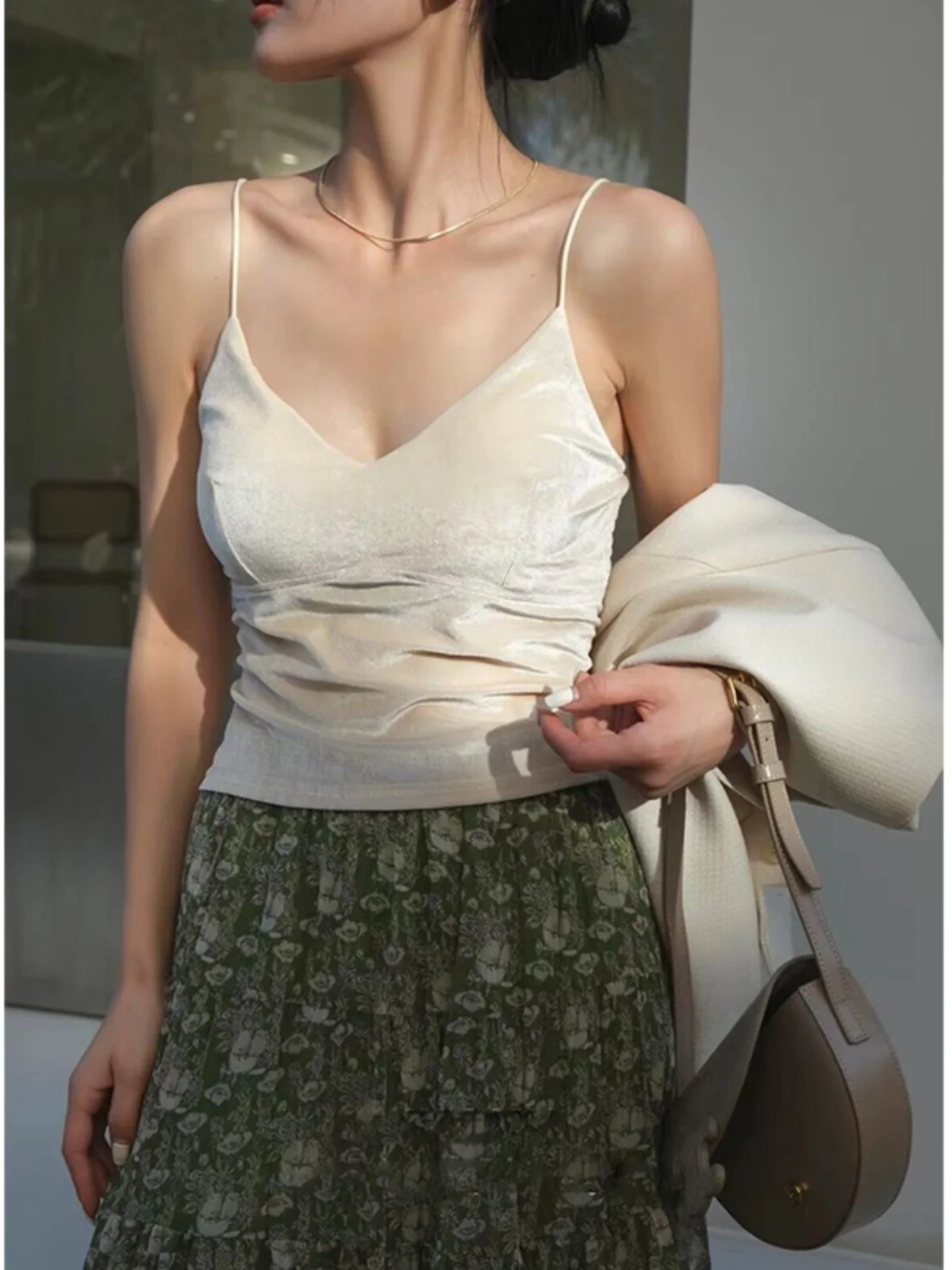 Hong Kong Style Women's Vest Strapless Velvet Blouse Underwear Integrated Chest Pad Suit Inner Wear Base BM Spring 2023