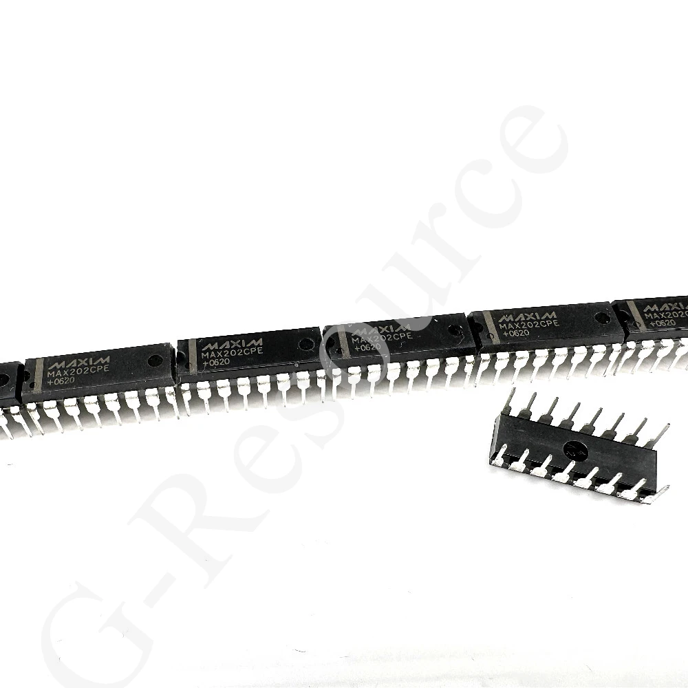 MAX202CPE+ DIP-16 Интегральная схема MAX202CPE + 5 В, трансиверы RS-232 с внешними конденсаторами 0,1 мкФ