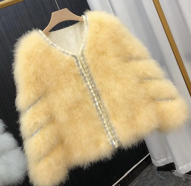 New 2023 Women's Real Ostrich Feather Jacket Lady Winter Fur Outerwear Diamond