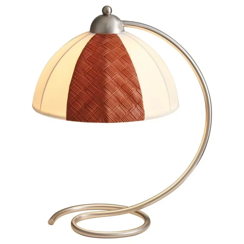 French retro romantic high-end leather lampshade high value living room eye protection lamp bedroom bedside table lamp