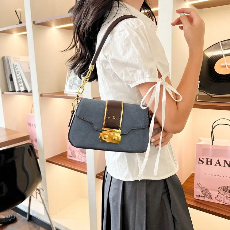 

2025 Women's Shoulder Bag - Slim Crossbody Purse with Chain Strap, Minimalist Underarm Handbag
