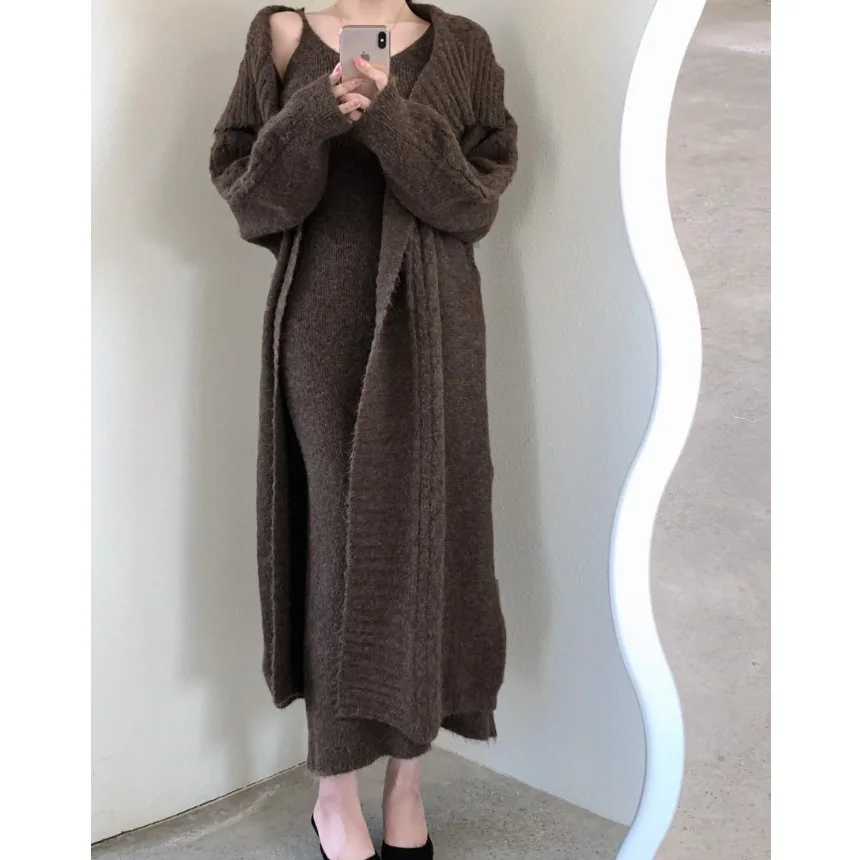 Fashionable V-Neck Slim Fit Knitted Dress And Vest Two-Piece Set Long Sweater Outerwear for Women Autumn Winter Style