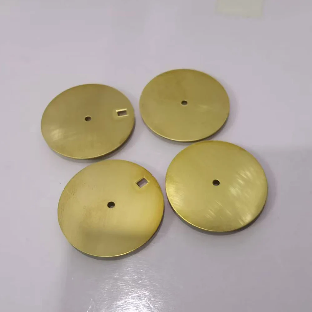 مشاهدة أجزاء الطلب ضياء 28.5 مللي متر الطلب النحاسي NH35 4R35 حركة الاتصال الهاتفي الفارغ ل SKX007 تصميم الطلب ومعالجة أجزاء