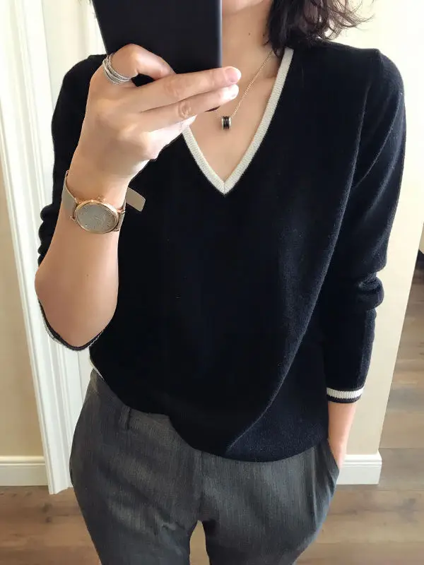 Loose Casual V-Neck Woolen Sweater Women's Knitted Base Layer Top Color Block Large Size Overhead Thin Autumn Winter New Arrival