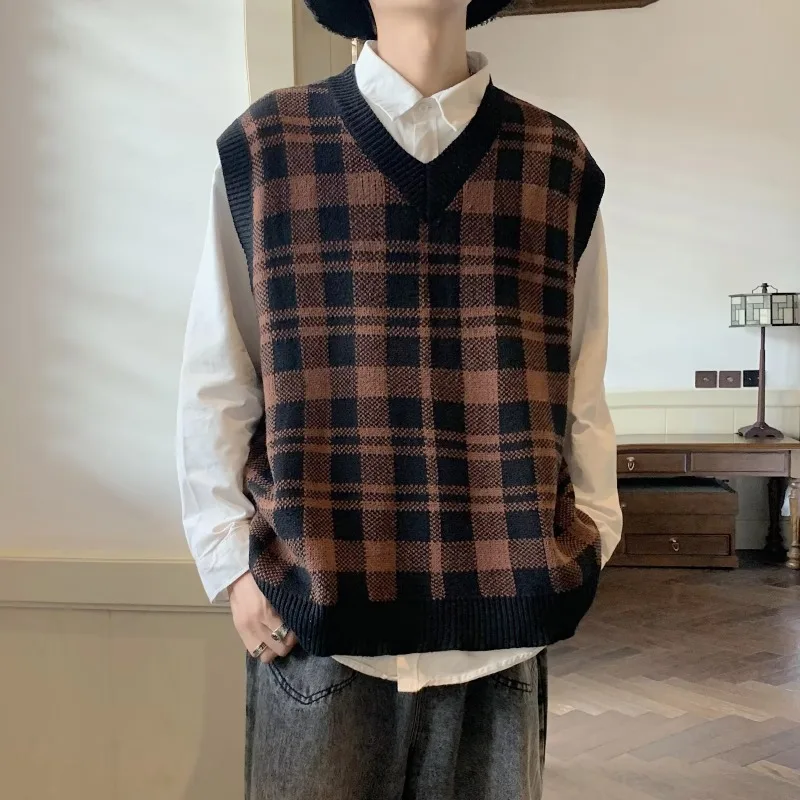 Sweater Vest Men French Vintage Preppy Fashion Fall Winter Knitted Sleeveless Sweaters V-neck All-match Knitting  Teens