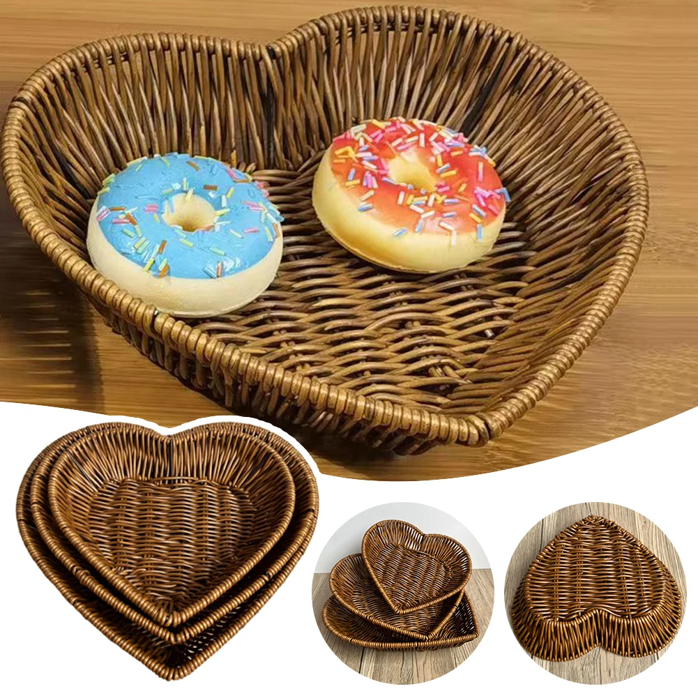 Heart-Shaped Woven Storage Basket Multi-Uses Simulation Rattan Desktop Baskets For Bread Fruit Restaurant Serving Display Basket