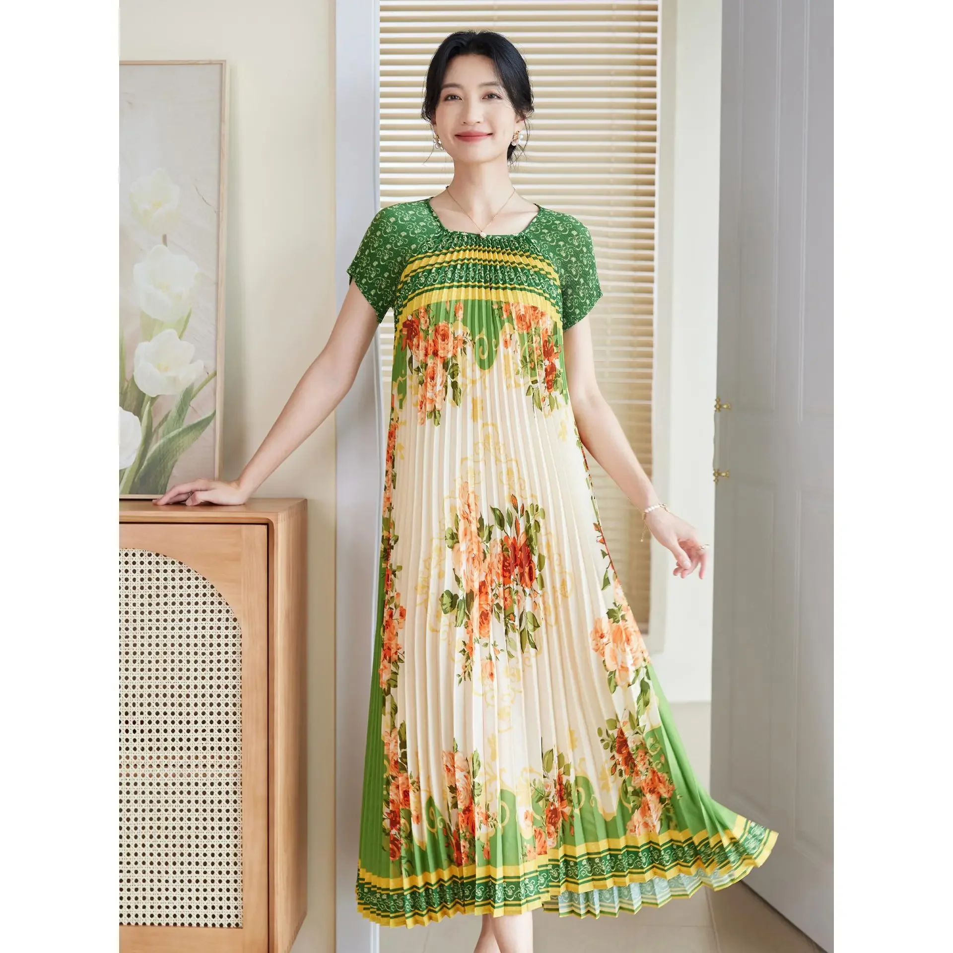 Mom's Short-sleeved Summer Elegant Dress 2024 New Miyake French Print Long Skirt Covers The Flesh for Plus Size Dresses Women