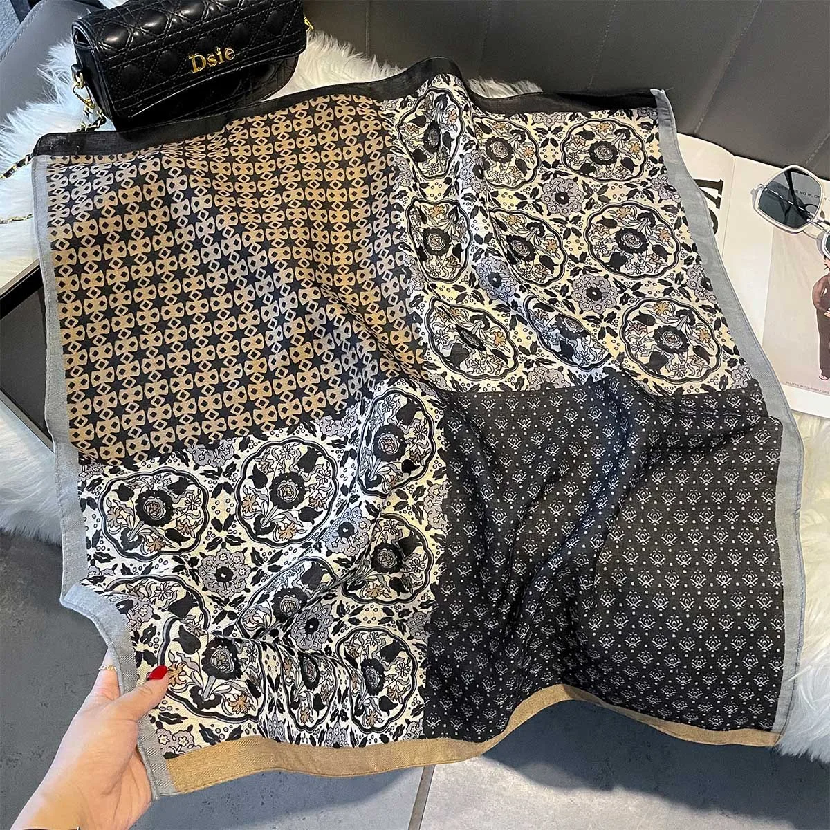 وشاح مربع فاخر للنساء أنيق السيدات الحجاب ريترو بيزلي منديل تقليد الأوشحة الحريرية شال أنيق للسفر