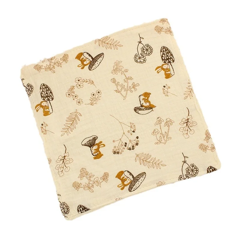 Cute printed high-density 4-ply cotton gauze square towel: soft, perfect for infants and kindergarten children's drool care.