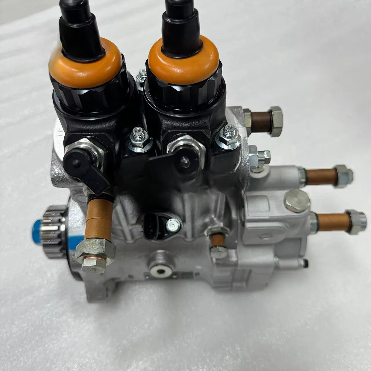 

Komatsu Engine SAA12V140E-3 Truck HD785-7 Fuel Injection Pump 6219-71-1121 Construction Excavator Parts for Retail Industry