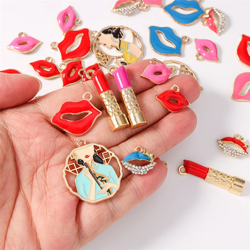 Duarte 20 Stück/Set Niedliche Emaille-Make-up-Anhänger in Form von roten Lippenstiften für Schmuckherstellung, Ohrringe, Halsketten, DIY-Bastelzubehör – Detail 2
