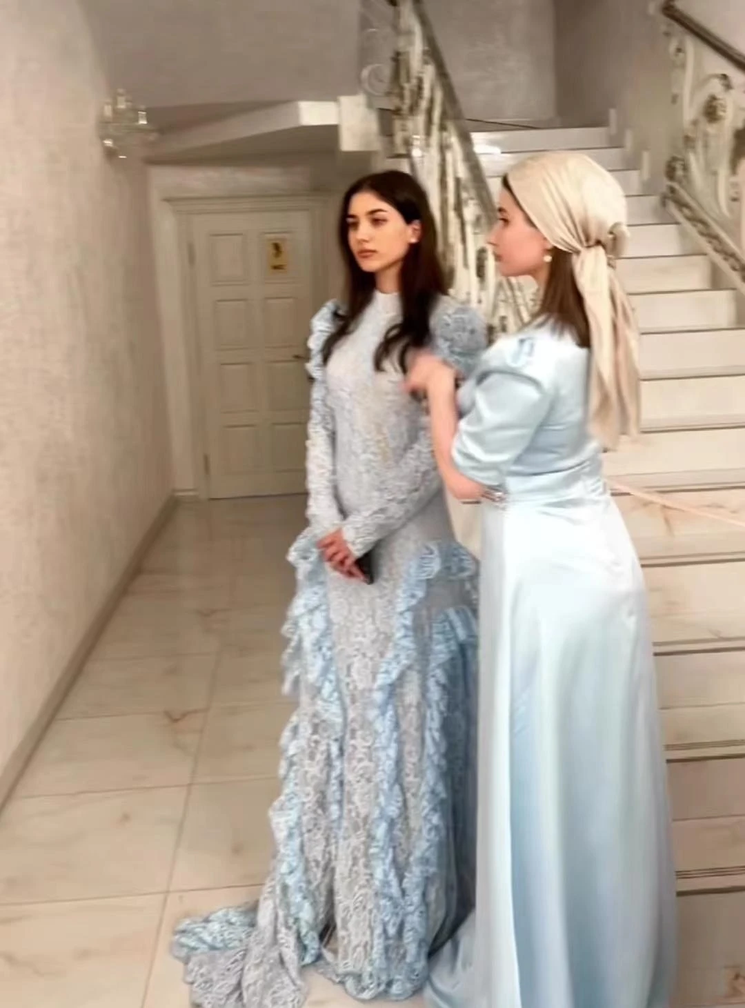 Sky Blue Lace Prom Dresses 2023 New Design Long Sleeves Ruffles Elegant Evening Dresses Vestido Fiesta فساتين مناسبة رسمية