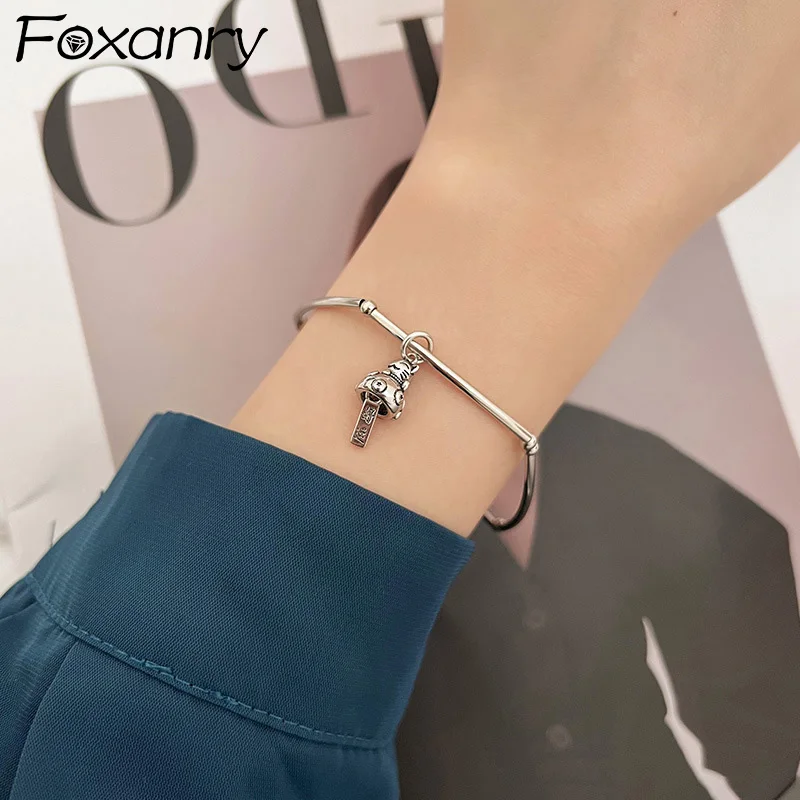 Foxanry Silver Color Lucky Cat Pendant Bracelet For Women Girl Creative Vintage Simple Personality Elegant Birthday Jewelry Gift