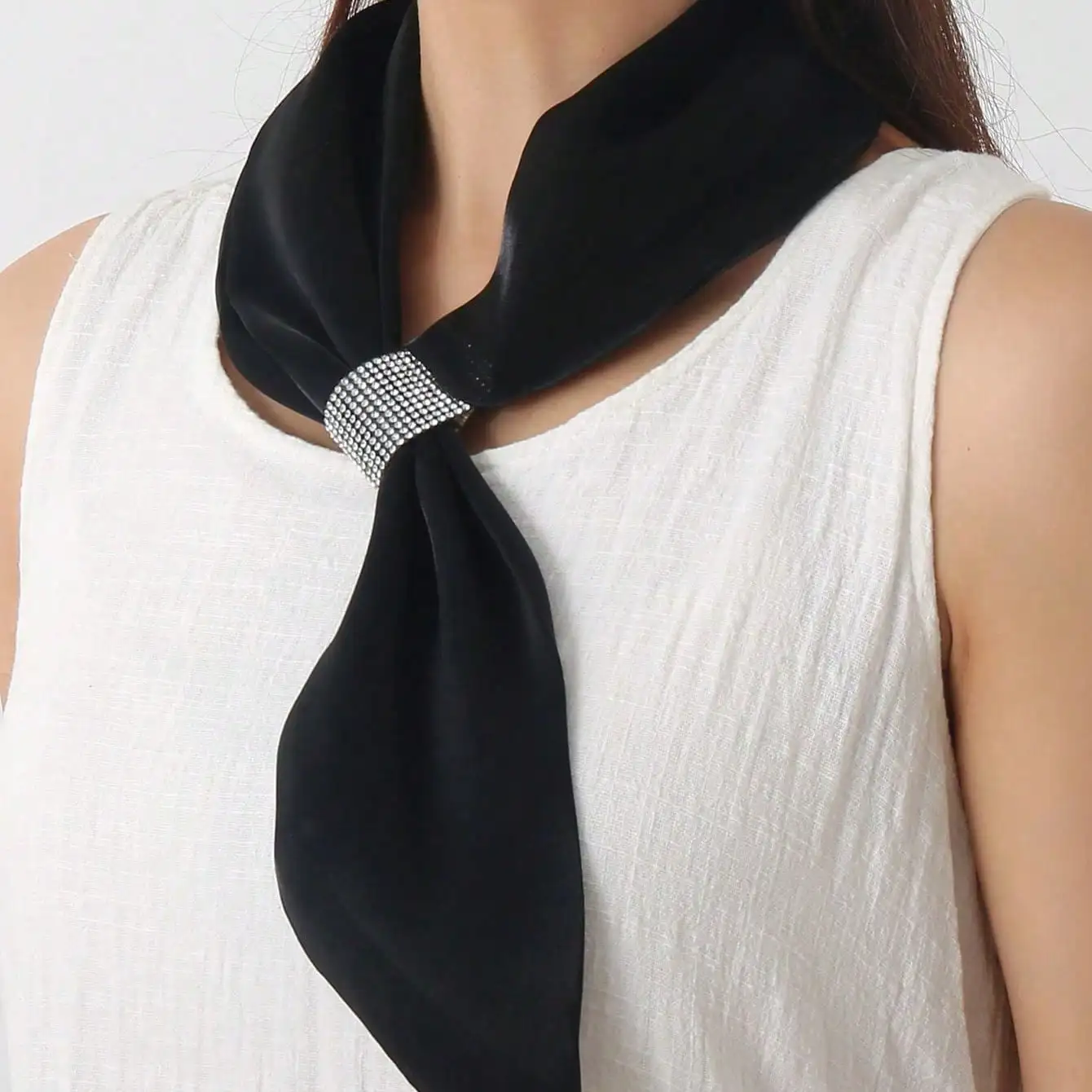 

Rhinestone Decor Scarf Elegant Ideal For Going Out & Dressing Up Your Look Bandana,Hair Band,Head Band Ideal For Dressing Up Your Look Christmas