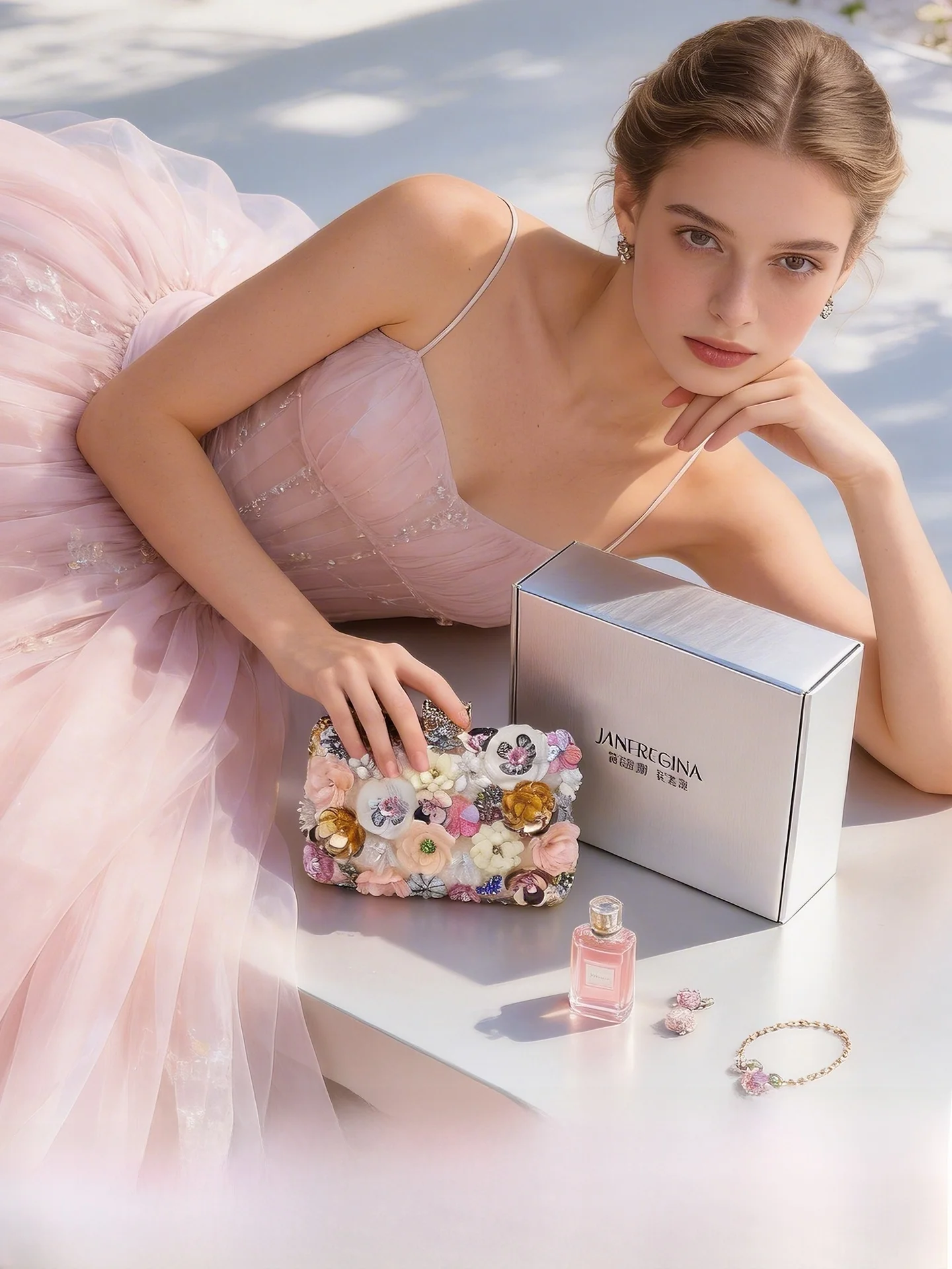 

Elegant Floral Clutch Bag Fashionable Dinner Party Handbag Small Women's Handbag High-End Sensation Evening Gown Bag