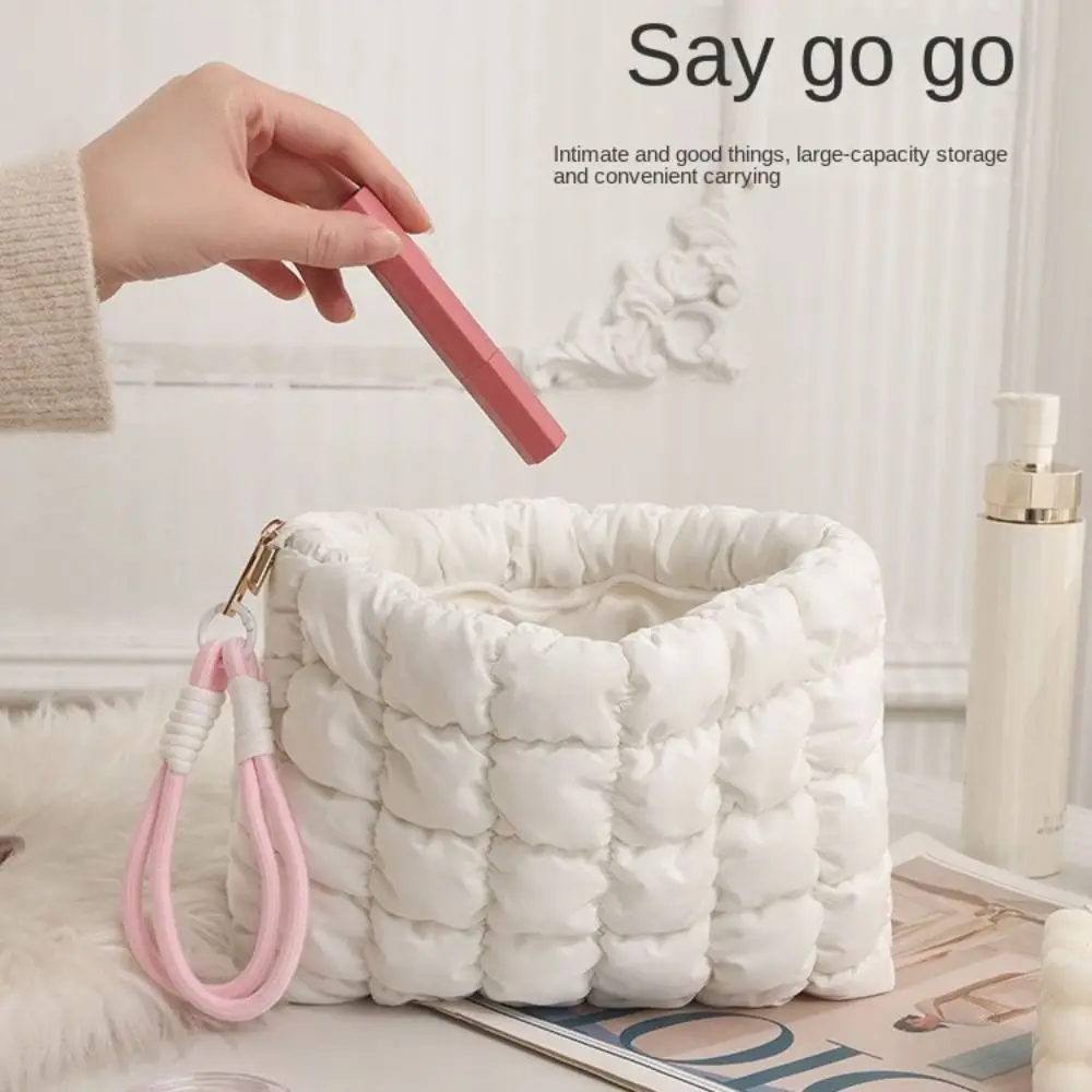 Sweet Korean Style Puffy Makeup Pouch With Zipper Large Capacity Cloud Handbag Solid Color Soft Cosmetic Bag Travel