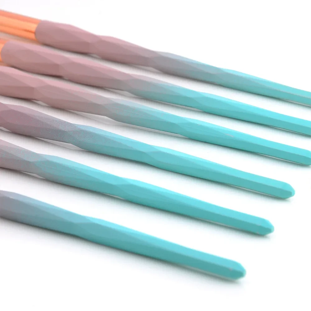 مجموعة فرش مكياج شفافة ماسية مكونة من 20 قطعة، بودرة الأساس وأحمر الخدود ومزج ظلال العيون والشفاه ومستحضرات التجميل Pincel Maquiagem