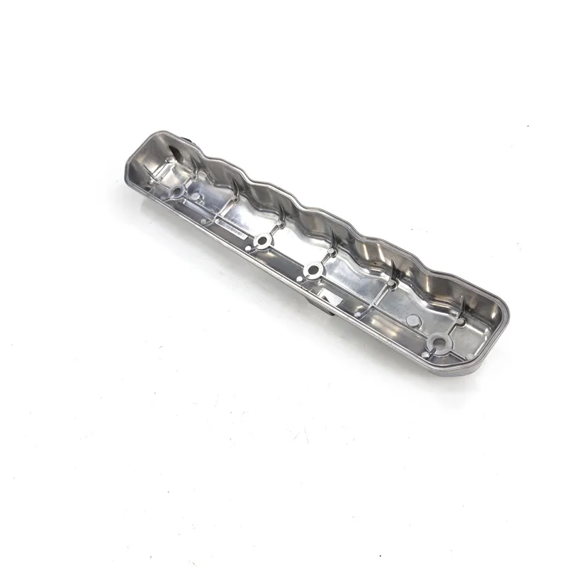 

Excavator ZAX200/210/230/240-3-6 Engine 6BG1 6BD1 Valve Cover