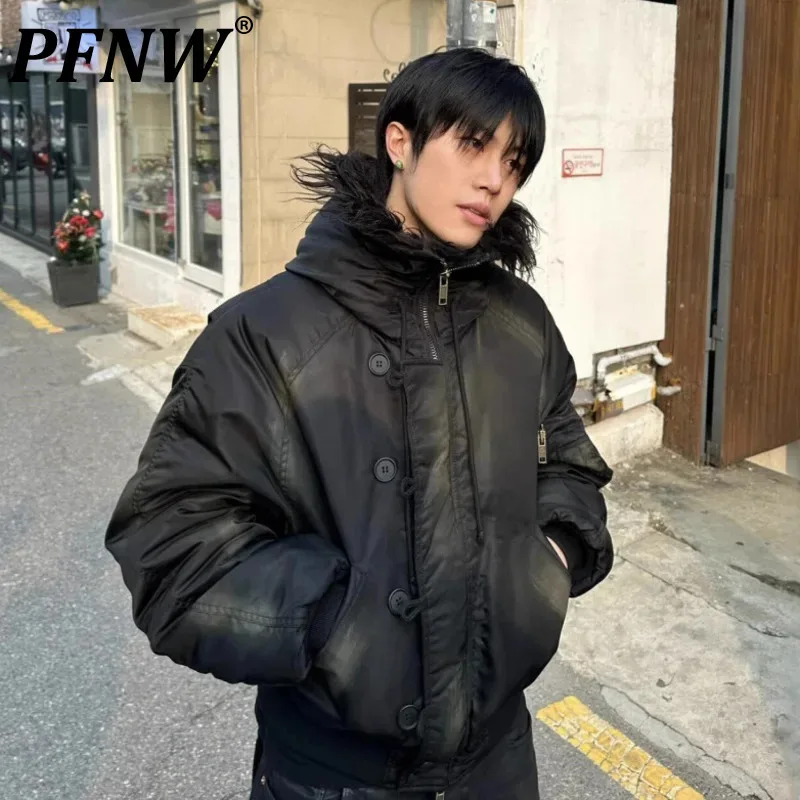 PFNW invierno nuevo abrigo acolchado de algodón negro de gran tamaño tendencia de los hombres Tie-tinte dibujo Cuello de piel cremallera chaquetas