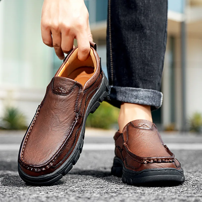 New winter middle-aged people's plus size outdoor casual leather shoes, hiking shoes, soft leather retro loafers