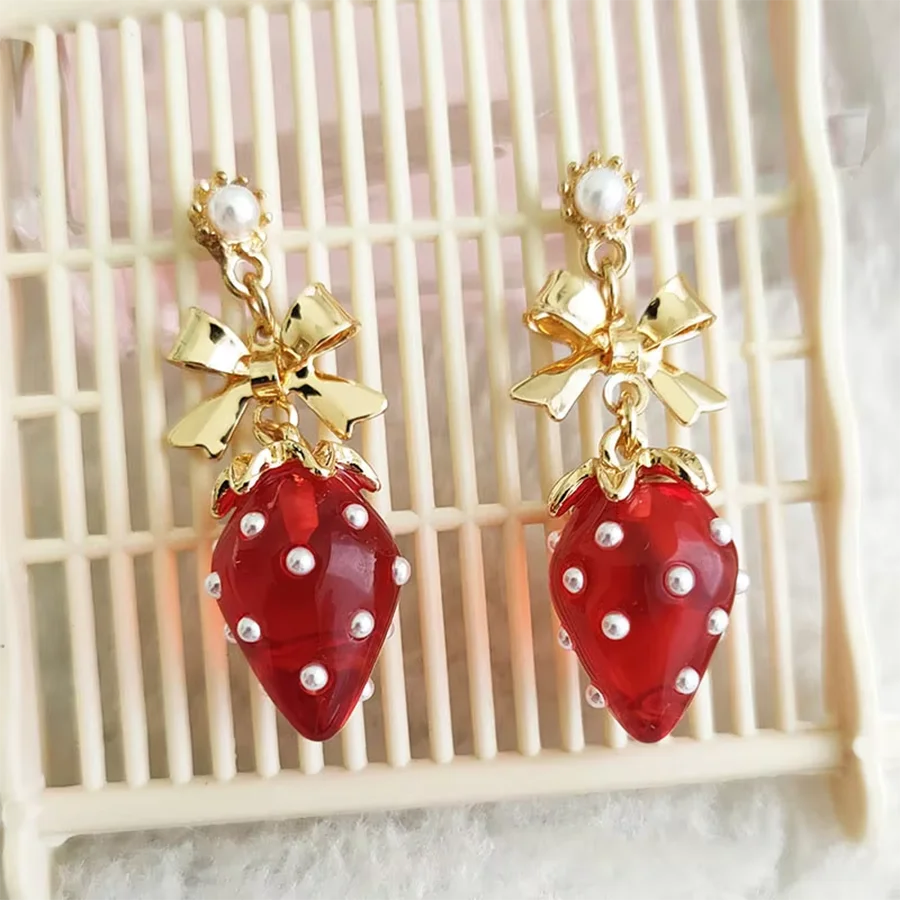 Strawberry Candy French Retro Girly Pearl Lovely Strawberry Earring Mosquito Repellent without Piercing Ear Clip Female