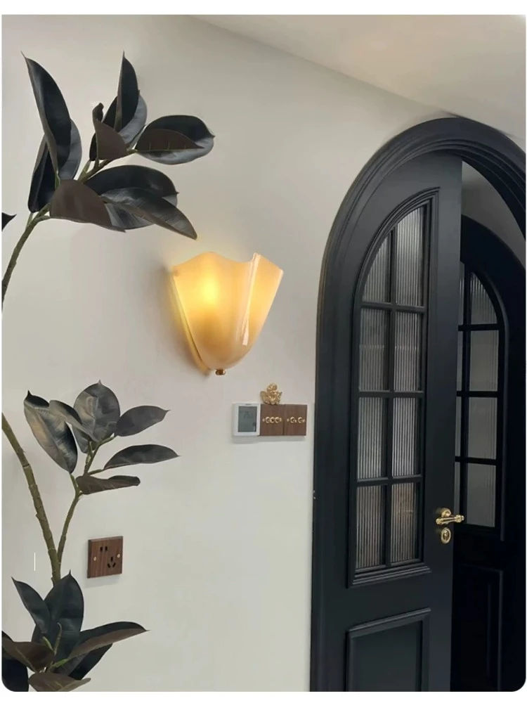 American retro French wabi sabi style colorful berry glass wall lamp shell shaped art living room bedside lamp wall lamp