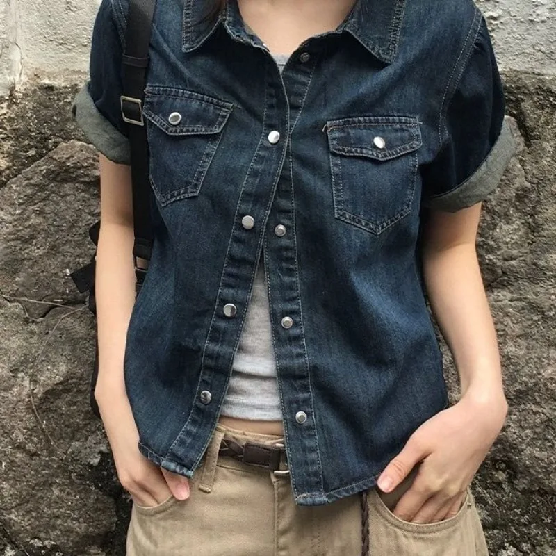 

Винтажная джинсовая рубашка с коротким рукавом и карманами, женская, лето 2026, американский повседневный свободный укороченный топ