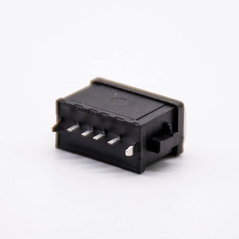 Enchufe Hembra USB a Prueba de Agua 4 Pines IPX8 Tipo A Tipo Compensado Recto con Anillo a Prueba de Agua
