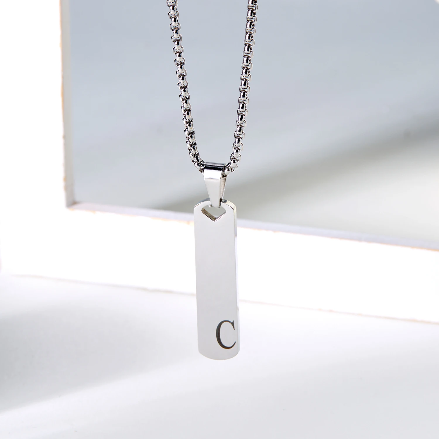 Modische Initialen-Halskette für Männer und Frauen, Exquisiter Wasserdichter Edelstahl-Anhänger mit A-Z-Buchstaben, Alphabet-Schmuck – Detail 10