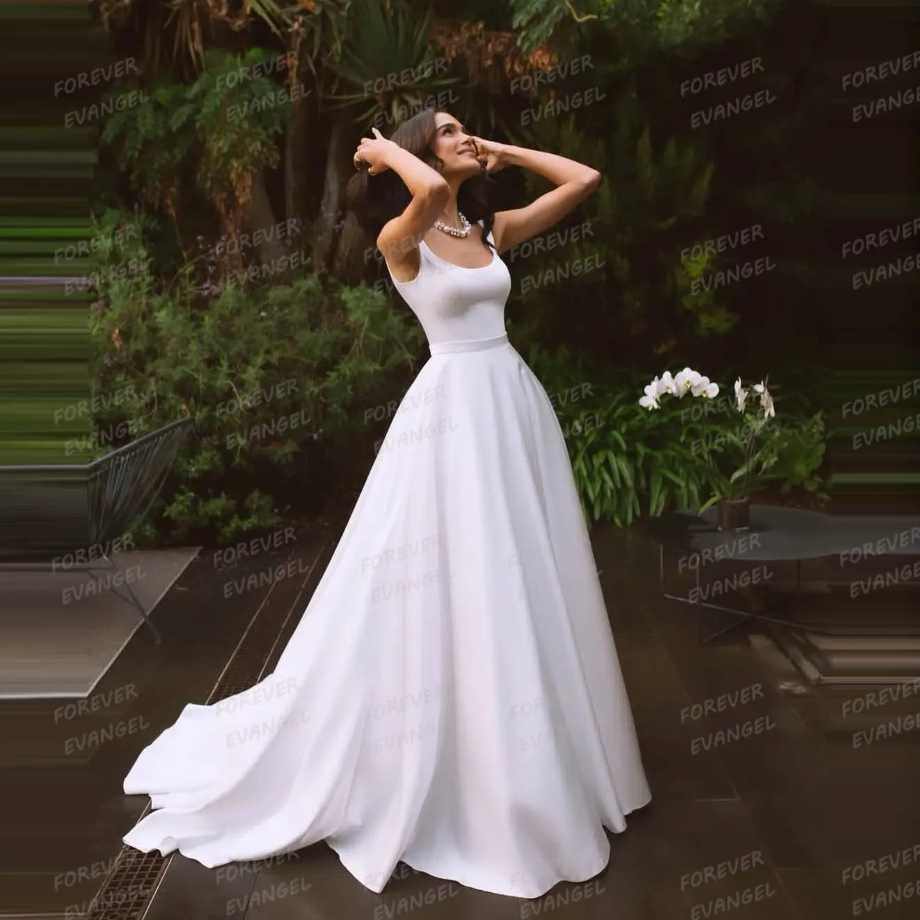 

Simple Boat Neck Wedding Dresses A Line Woman's Bride Gowns Sleeveless Backless Satin Vestido De Novia Customized Robe De Mariée