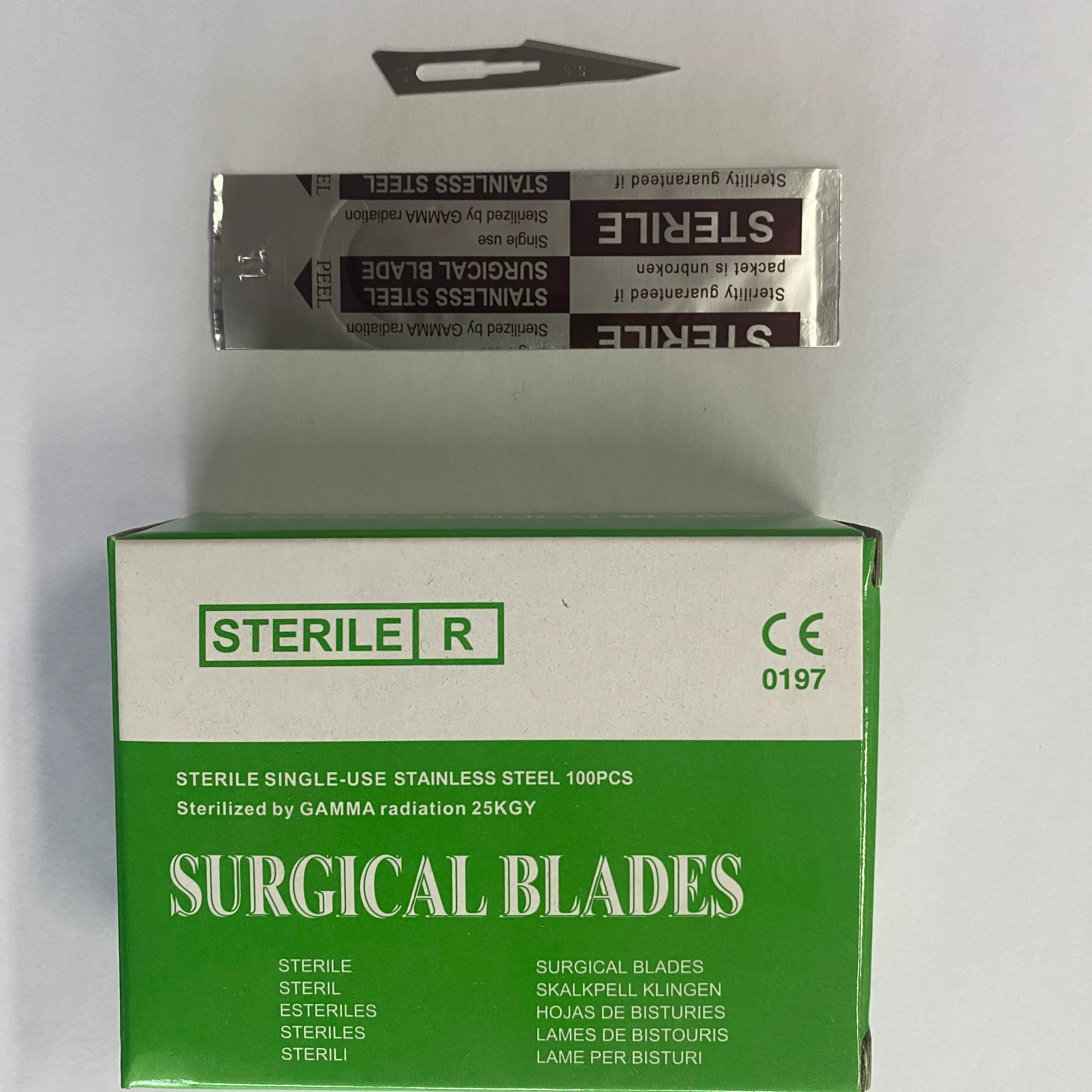 

100pcs/box Disposable Sterile Surgical Scalpel Blade Stainless Steel and Carbon Steel Surgical Scalpel with Precision Handle