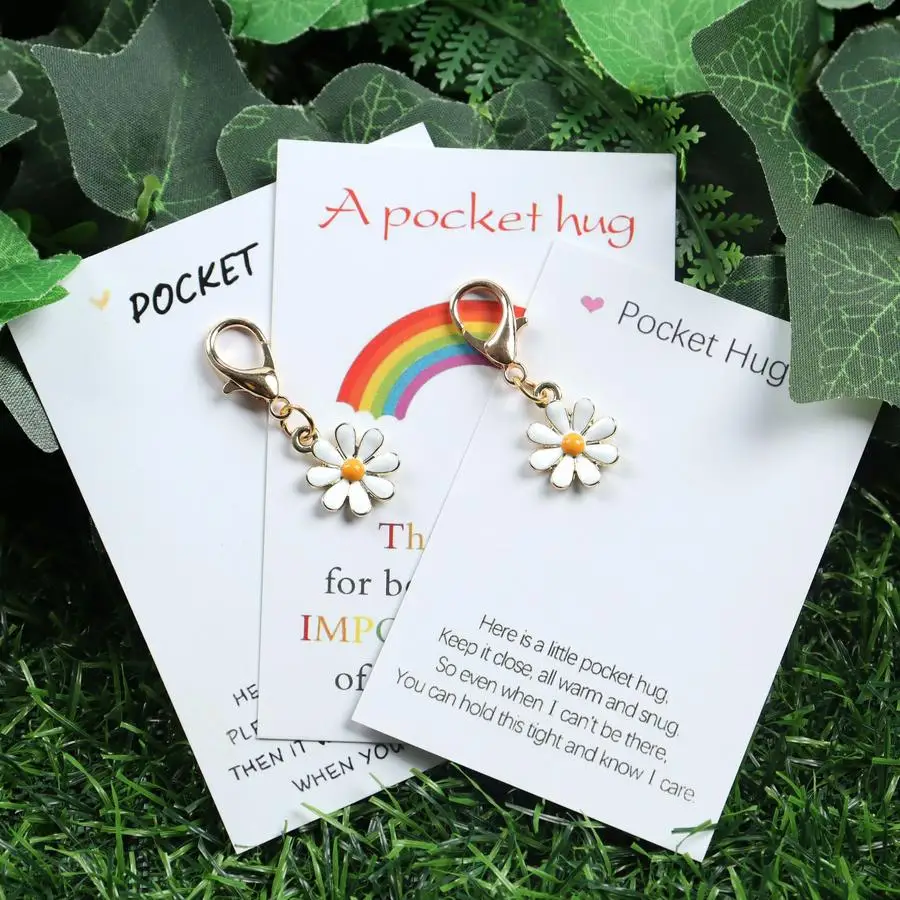 1/5/10/20/50/100pcs Assorted Cards with a Small Daisy Keychain, Gratitude Card, Encouragement Card, Fresh Style Small Daisy Keyc