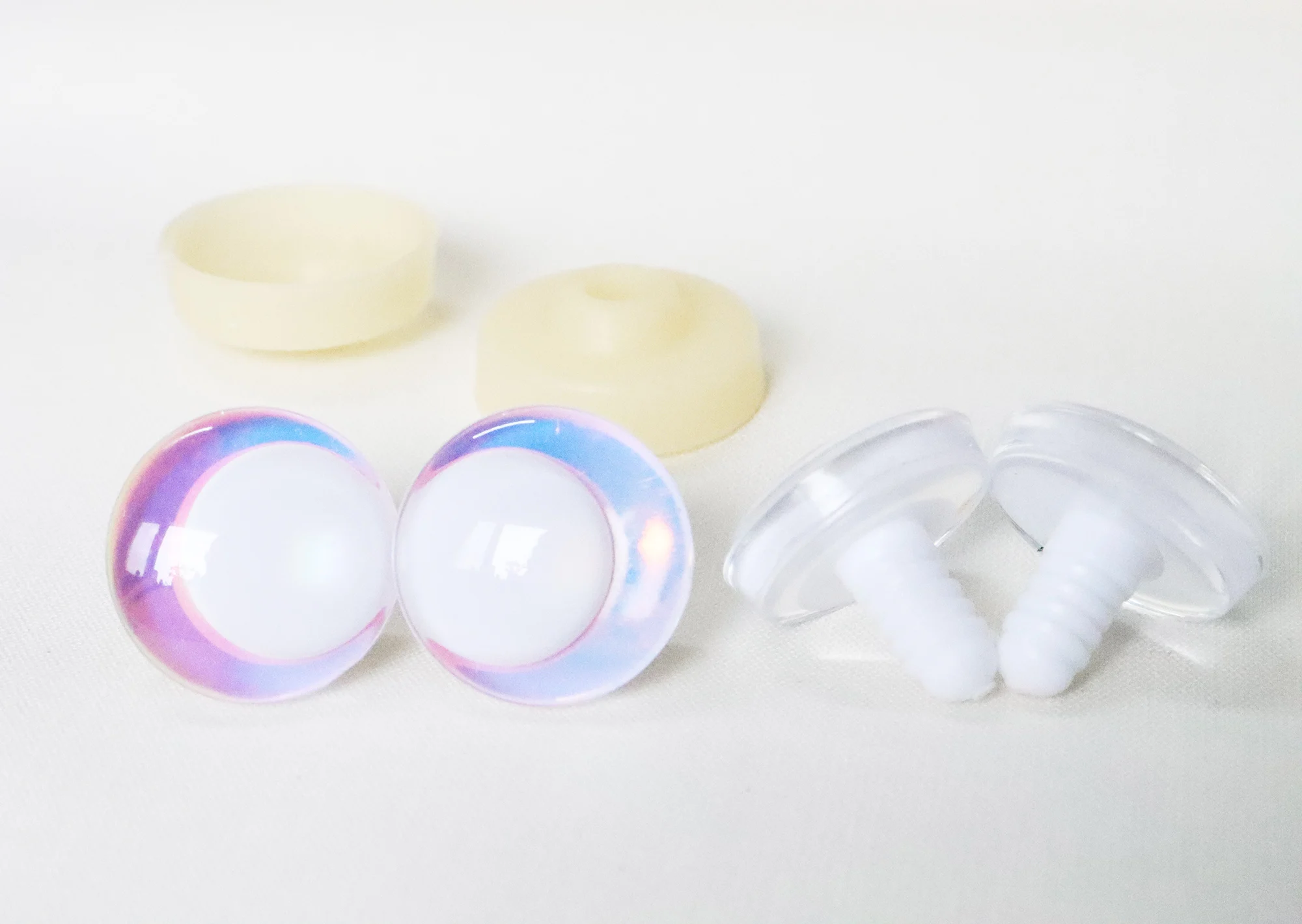 20 Stück Masckaszem 14 mm bis 35 mm weiße Pupillen, 3D-komische, runde Glitzer-Spielzeugaugen mit harter Unterlegscheibe für Plüschpuppen – HC10 – Detail 6