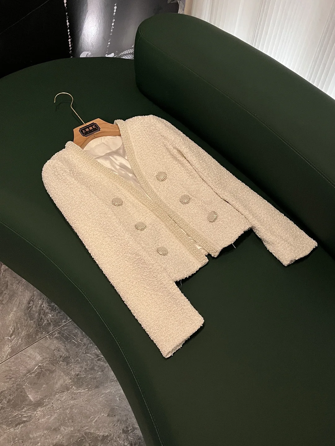 

Slim Fit Pearl Embellied Outerwear Top Women's Ele Lady Sle ort Jaet Cotton Material Long Sve Color