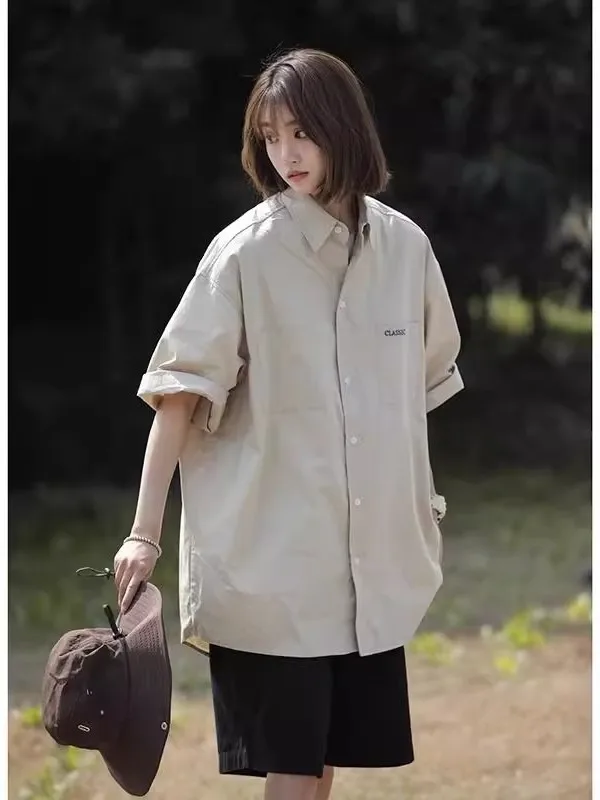 

Рубашка унисекс в японском ретро-стиле с коротким рукавом, больших размеров, летняя, для пар, на пяти пуговицах, стандартный крой, модная городская одежда