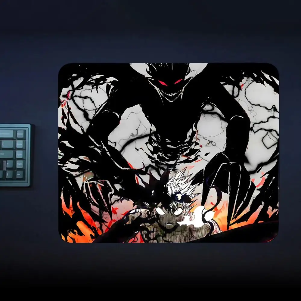 لوحة ماوس بلاك كلوفر لأجهزة الكمبيوتر المحمولة للألعاب، لوحة ماوس للألعاب، سجادة لوحة المفاتيح، واقي المكتب، وسادات ماوس كرتونية أنيمي #6
