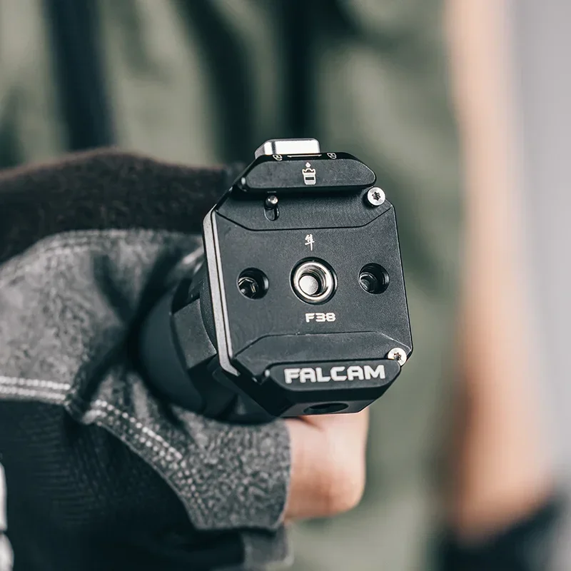 

Falcam F38 Multi-Hole Quick Release System Plate Universal DSLR Camera Gimbal Arca Swiss Quick Switch Adapter 1/4'' 3/8''