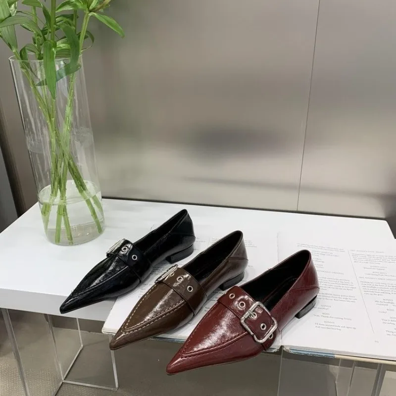 

New Women's Luxury Black and Red Single Shoes Fashionable Pointed Toe Buckle Design Women's Leather Low Top Shoes Mary Jane Shoe
