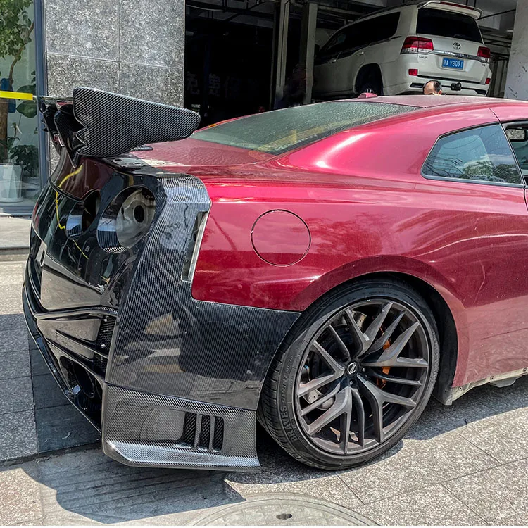 New CUBE Car Wet Carbon Fiber Gloss Finish Carbon Black Body Kits Nissan GTR Modified Front/Rear Bumper Lip Side Skirts Spoiler view 4