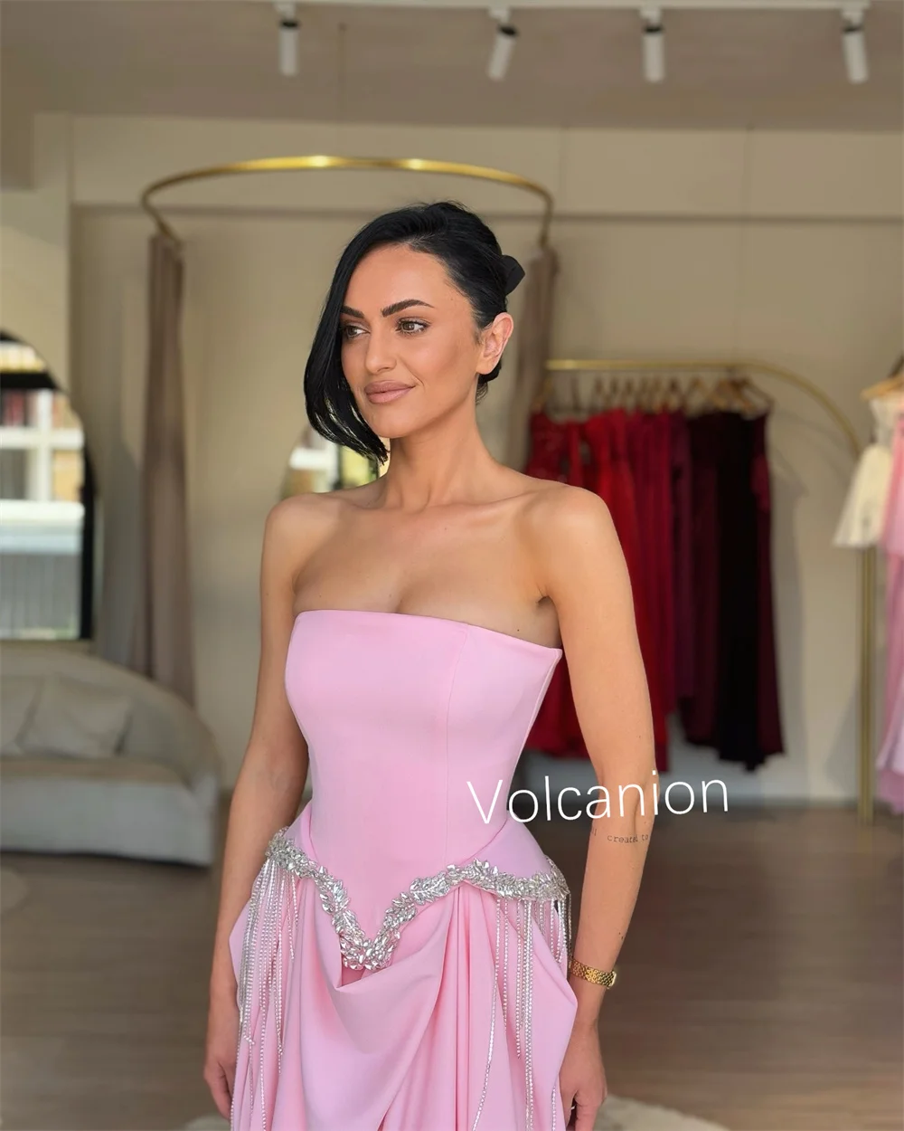 تخصيص جيرسي مطرزة الطية ألف خط فساتين طويلة حمالة مناسبة مخصصة جودة عالية رائعة