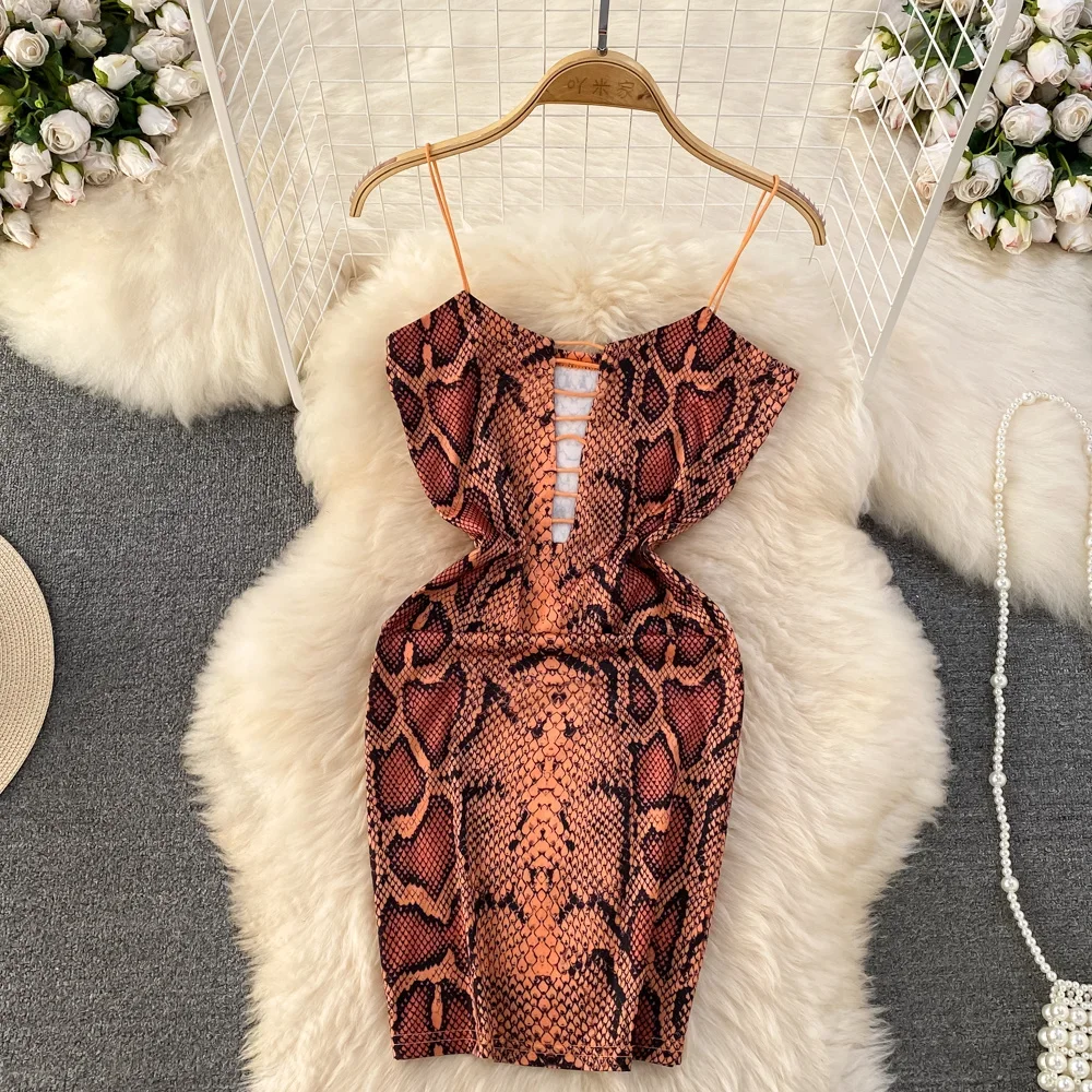 Foamlina Sexy Women Spaghetti Strap V Neck Sleeveless Snake Print Bodycon Dress Summer Fashion Cut Out Front Club Party Dress