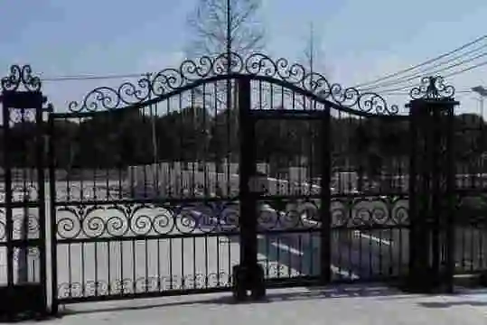 China Wrought Iron Gate Aluminum Gate Designs