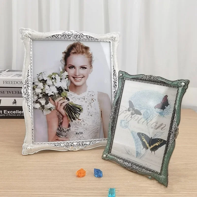 Nordic Metal Photo Frame Elegant Home Decor Picture Frame for Wedding Photos Stylish Wall Art Frame Perfect for Home Decoration