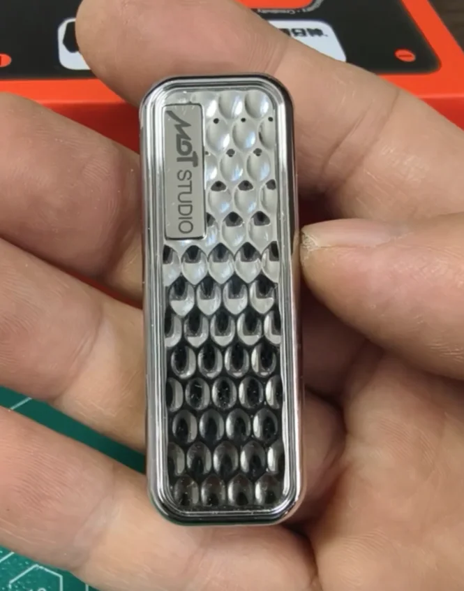 

Used EDC MOT Feng Ling fidget slider decompression toy