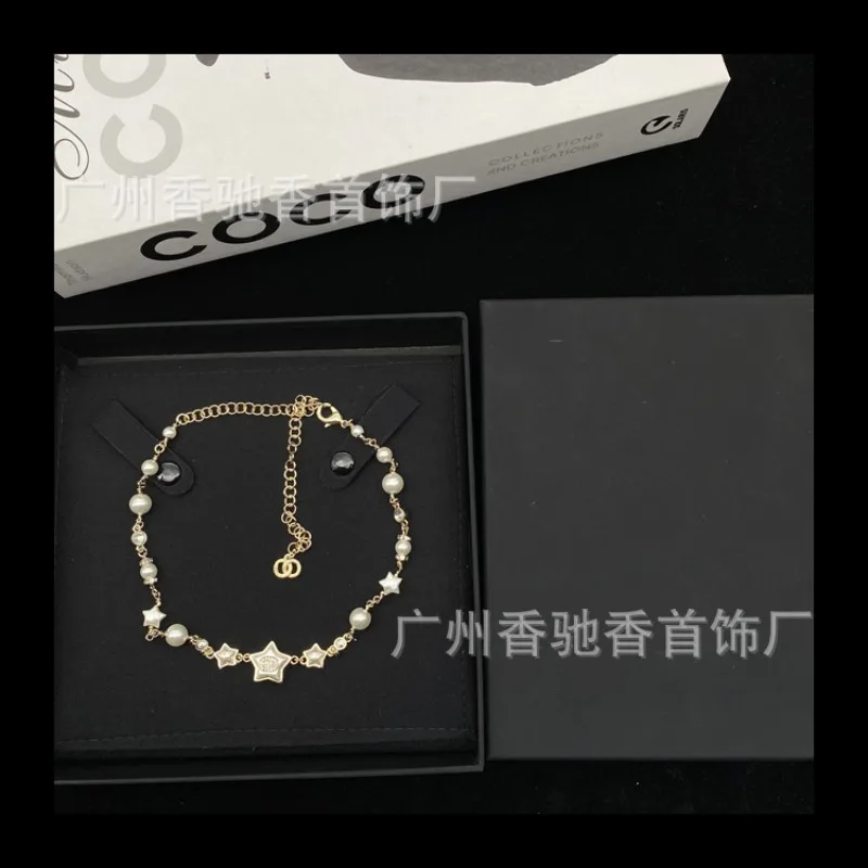 

New Five-pointed Star Diamond Pearl Necklace French Retro High-end Niche Design Collarbone Chain